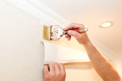 Pose de papier peint à Fouesnant — revêtements muraux et toiles de verre